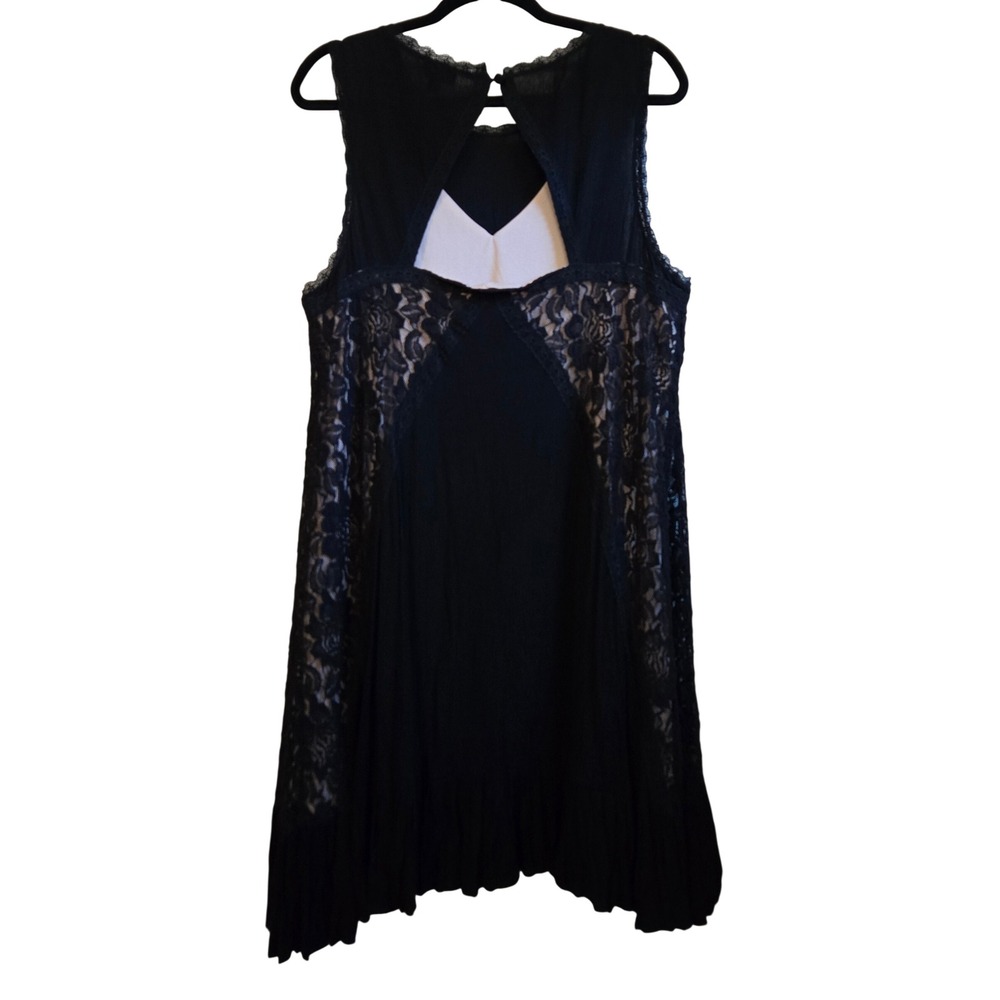 Torrid Whimsygoth Black Crinkle Gauze Lace Trapeze Dress Sleeveless Size 1, L/XL - Picture 9 of 14
